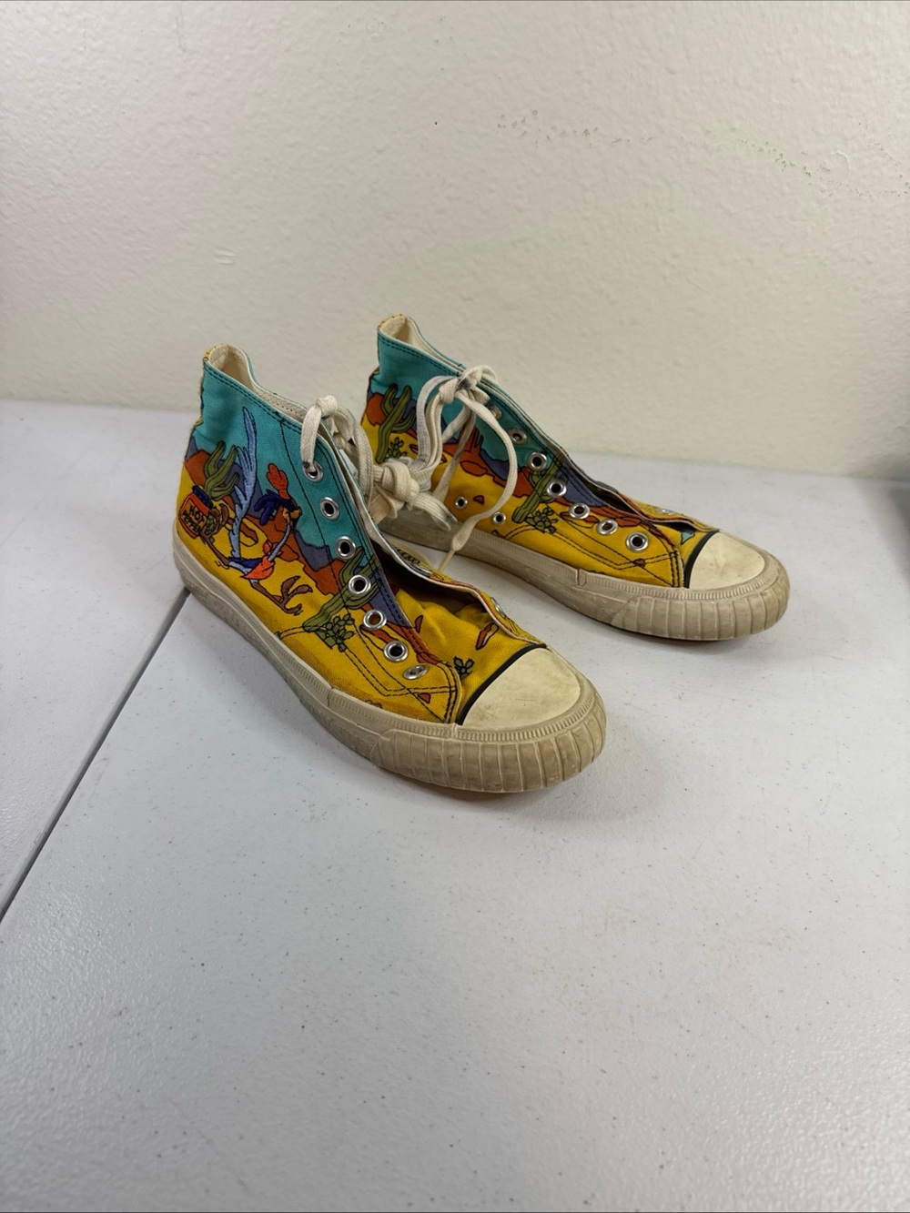Keds High-Top Canvas Sneakers in Yellow and Teal with Graphic Print vintage rare